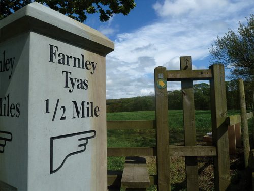 Farnley Tyas sign